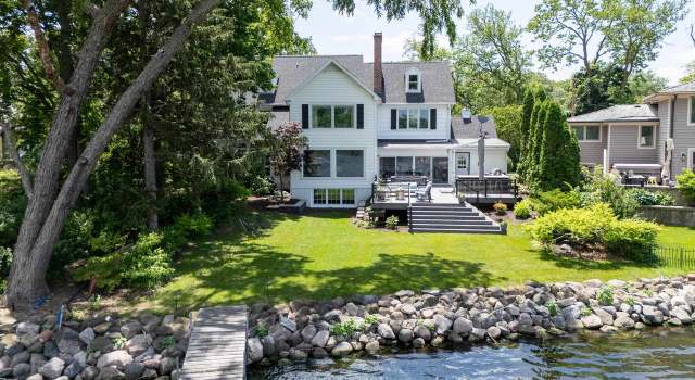 Photo of 44 Burrows Rd, Madison, WI 53704