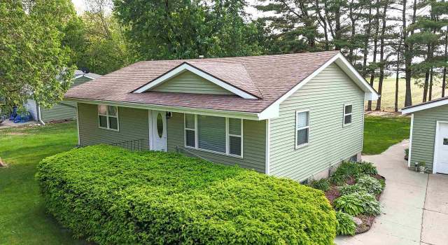 Photo of S10385A Lueders Rd, Sauk City, WI 53583