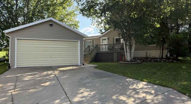 Photo of 40 Fawn Dr, Wisconsin Dells, WI 53965