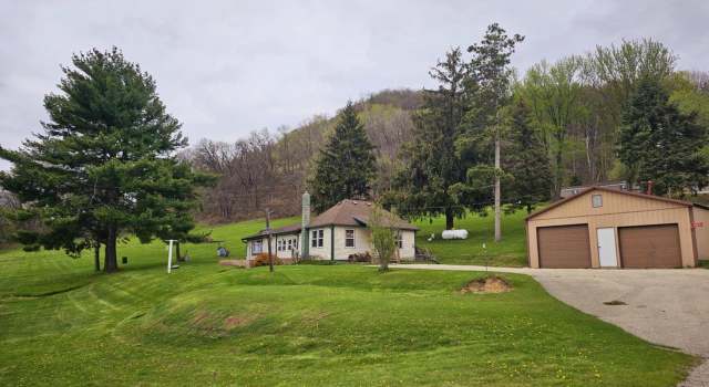 Photo of 14439 Fixit Ln, Ferryville, WI 54628