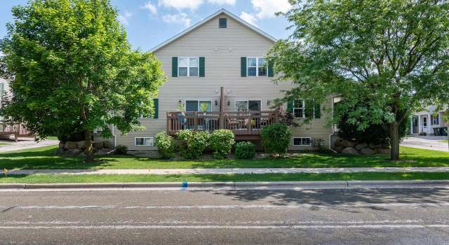 Photo of 929 Chandler Ln, Sun Prairie, WI 53590