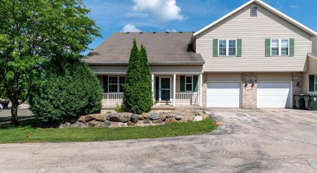 Photo of 929 Chandler Ln, Sun Prairie, WI 53590