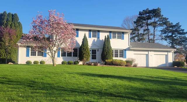 Photo of 420 14th St, Baraboo, WI 53913