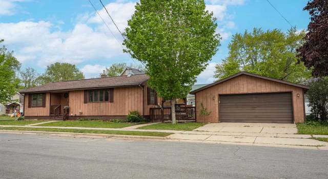 Photo of 509 Loomis Dr, Mauston, WI 53948