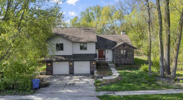 Photo of 6413 Maywood Ave, Middleton, WI 53562
