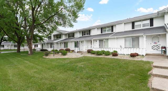 Photo of 1428 Canyon Dr, Janesville, WI 53546