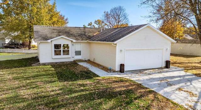 Photo of E11066 Maple Park Dr, Prairie Du Sac, WI 53578