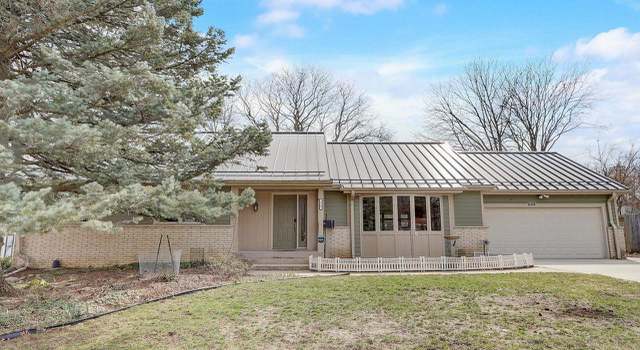 Photo of 229 Carillon Dr, Madison, WI 53705