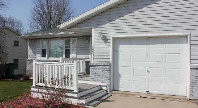 Photo of 103 W Oak St, Cottage Grove, WI 53527