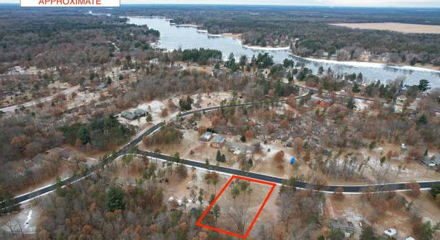 Photo of 825 Marlboro Ct, Nekoosa, WI 54457