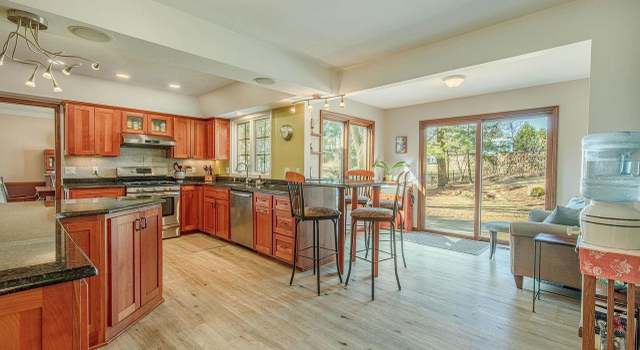Photo of 202 Acadia Dr, Madison, WI 53717