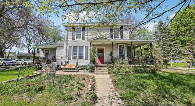 Photo of 604 9th Ave, Baraboo, WI 53913