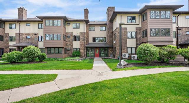 Photo of 5 Maple Wood Ln #107, Madison, WI 53704