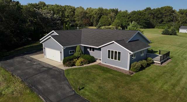 Photo of 7554 N Orchard View Dr, Evansville, WI 53536