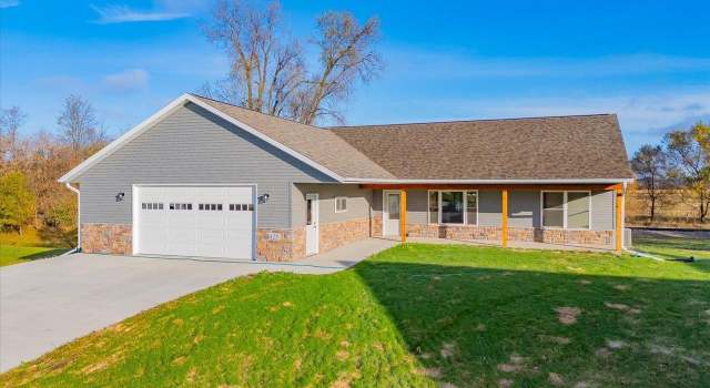 Photo of 425 Mourning Dove Ct, Arena, WI 53503