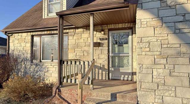 Photo of 619 N Ringold St, Janesville, WI 53545