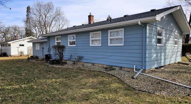 Photo of 208 Harding St, Stoughton, WI 53589