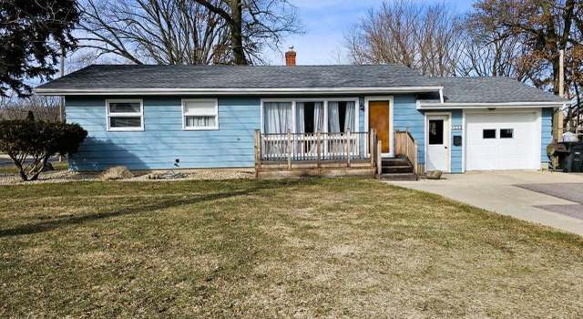 Photo of 208 Harding St, Stoughton, WI 53589