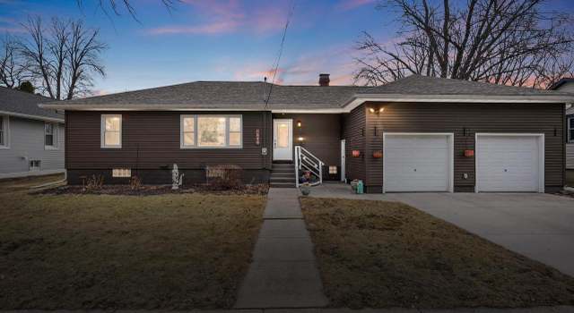 Photo of 2425 Superior St, Madison, WI 53704