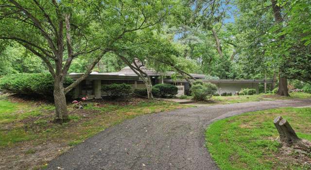 Photo of 2846 N River Bluff Dr, Janesville, WI 53545