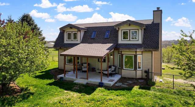 Photo of 1690 Kestrel Ln, Blue Mounds, WI 53517