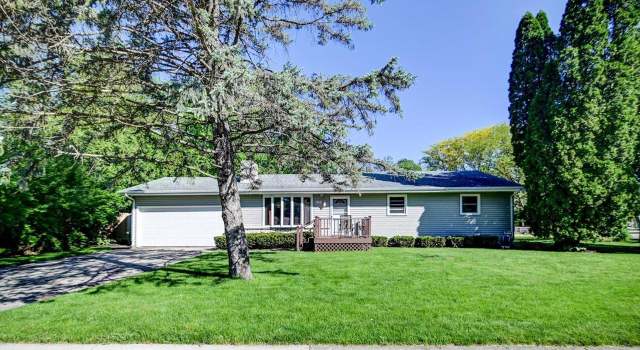 Photo of 1610 Woodsend Ct, Sun Prairie, WI 53590