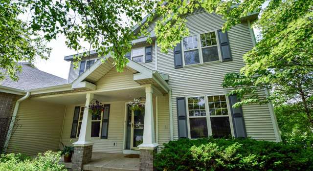 Photo of 918 Eagle Crest Dr, Madison, WI 53704