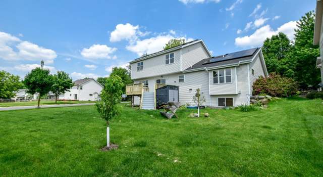 Photo of 918 Eagle Crest Dr, Madison, WI 53704