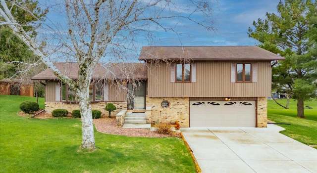 Photo of 1359 Thorson Ct, Black Earth, WI 53515