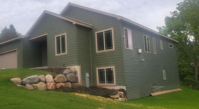 Photo of 1432 Martiny Ct, Baraboo, WI 53913