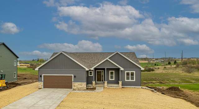 Photo of 110 Garrett Dr, Barneveld, WI 53507