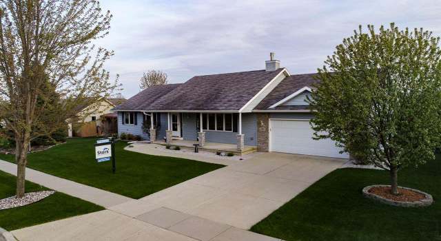 Photo of 205 Molly Ln, Cottage Grove, WI 53527