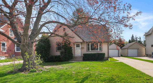 Photo of 348 Juneau Ave, Juneau, WI 53039
