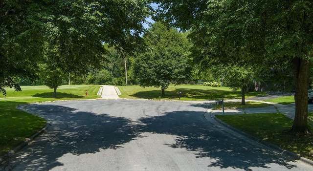 Photo of 22 Sandlewood Cir, Madison, WI 53716