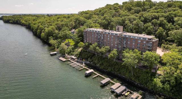 Photo of 3100 Lake Mendota Dr #602, Madison, WI 53705