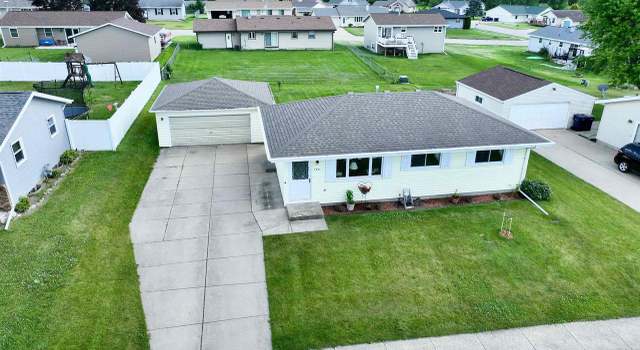 Photo of 739 Roosevelt Ave, Janesville, WI 53546