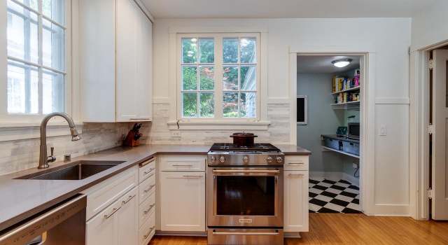 Photo of 2010 Van Hise Ave, Madison, WI 53726
