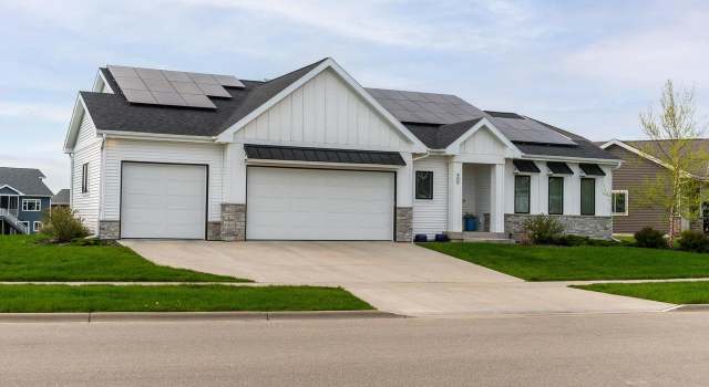 Photo of 409 Peterson Trl, Oregon, WI 53575