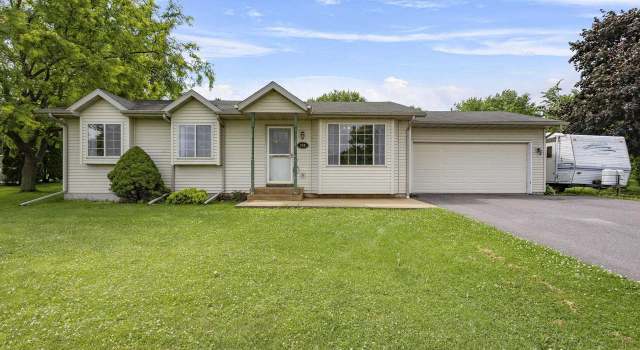 Photo of 200 5th St, La Valle, WI 53941