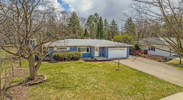 Photo of 2109 Leland Dr, Madison, WI 53711
