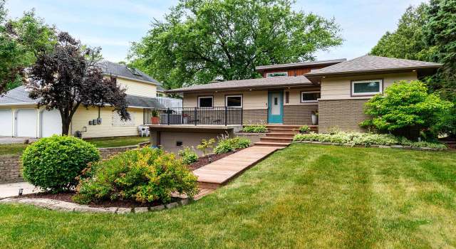 Photo of 6113 Winnequah Rd, Monona, WI 53716