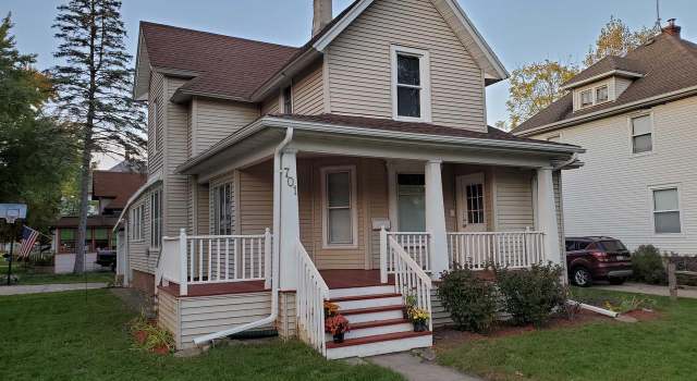 Photo of 701 E Main St, Reedsburg, WI 53959
