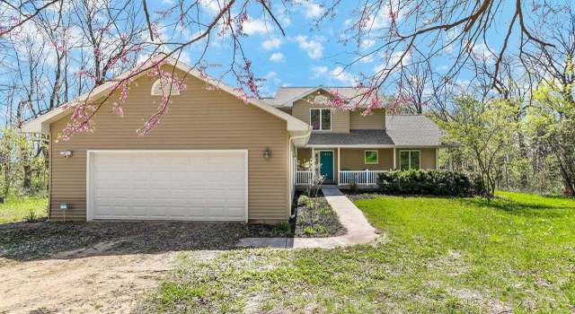 Photo of W825 Elmer Rd, Brooklyn, WI 53521
