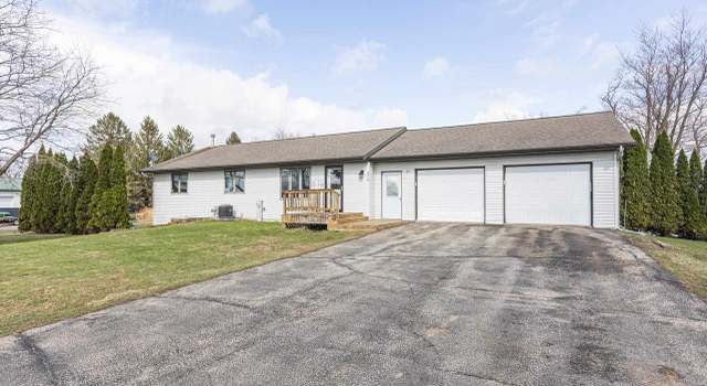 Photo of 3310 N Percival St, Hazel Green, WI 53811