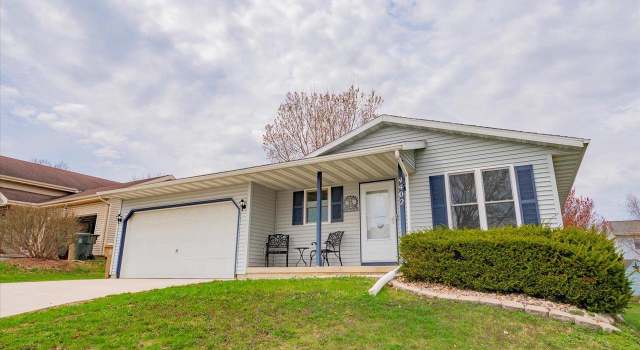 Photo of 4402 Prairieview Dr, Madison, WI 53704