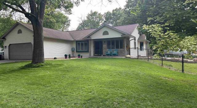 Photo of 319 Green St, Pardeeville, WI 53954