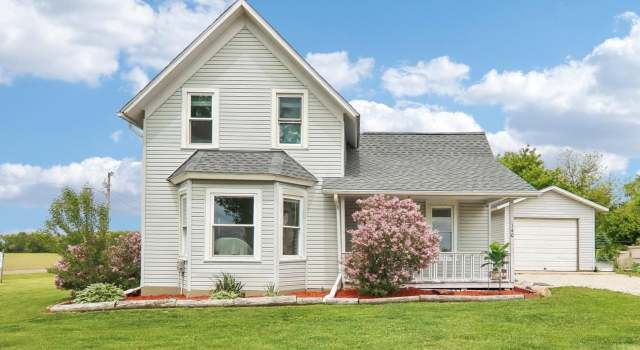 Photo of 140 W State Line Rd, Sharon, WI 53585