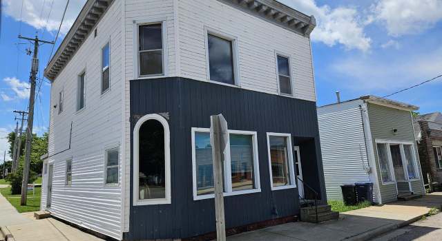 Photo of 102 W Winnebago St, Friesland, WI 53935