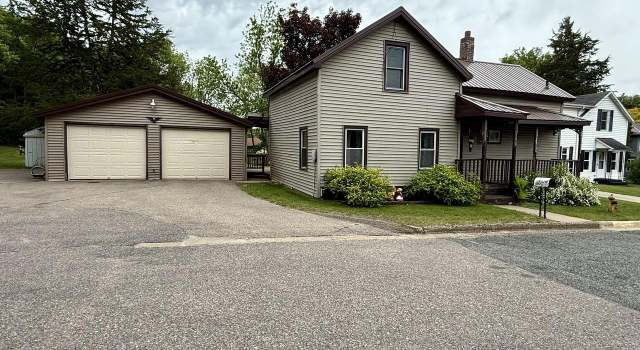 Photo of 105 Cliff St, Camp Douglas, WI 54618