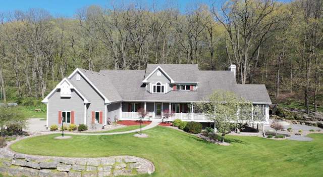 Photo of 4136 N Birch Trl, Cross Plains, WI 53528